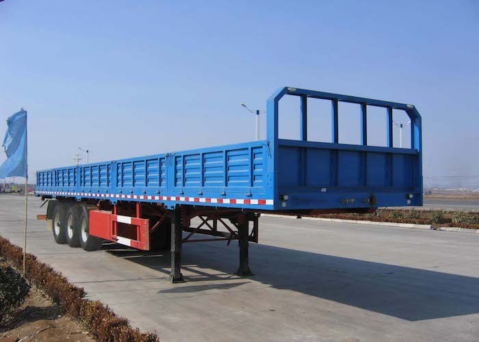 Semirremolque lateral abatible de 13 m con 3 ejes y pared lateral para cargas a granel y contenedores, Semirremolque de plataforma